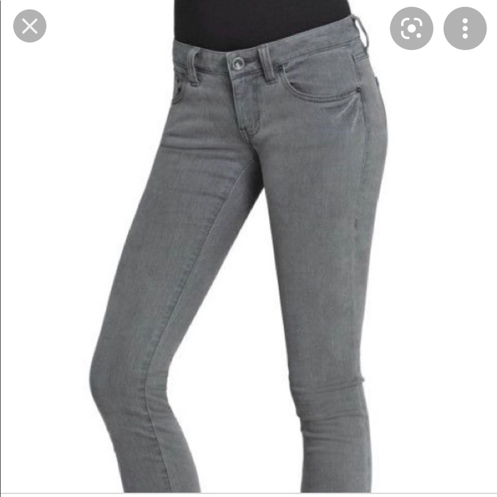 CAbi Dove Grey Stormy Wash Skinny Jean